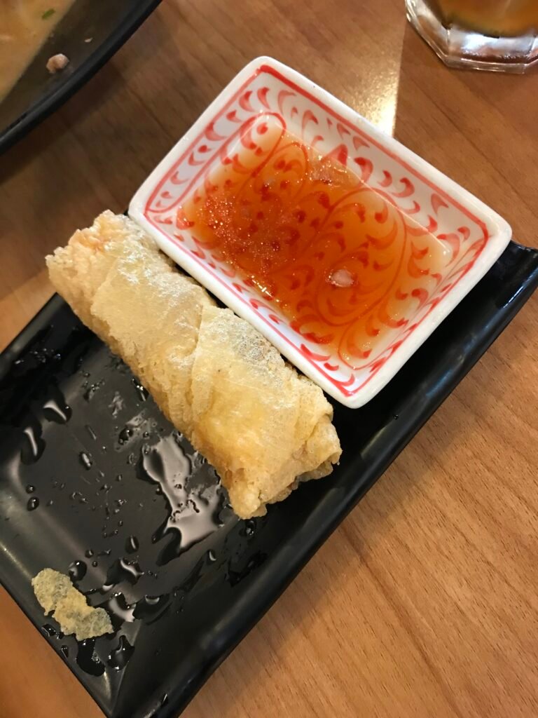 臺中-半島鐵盒-鮮蝦腐皮卷