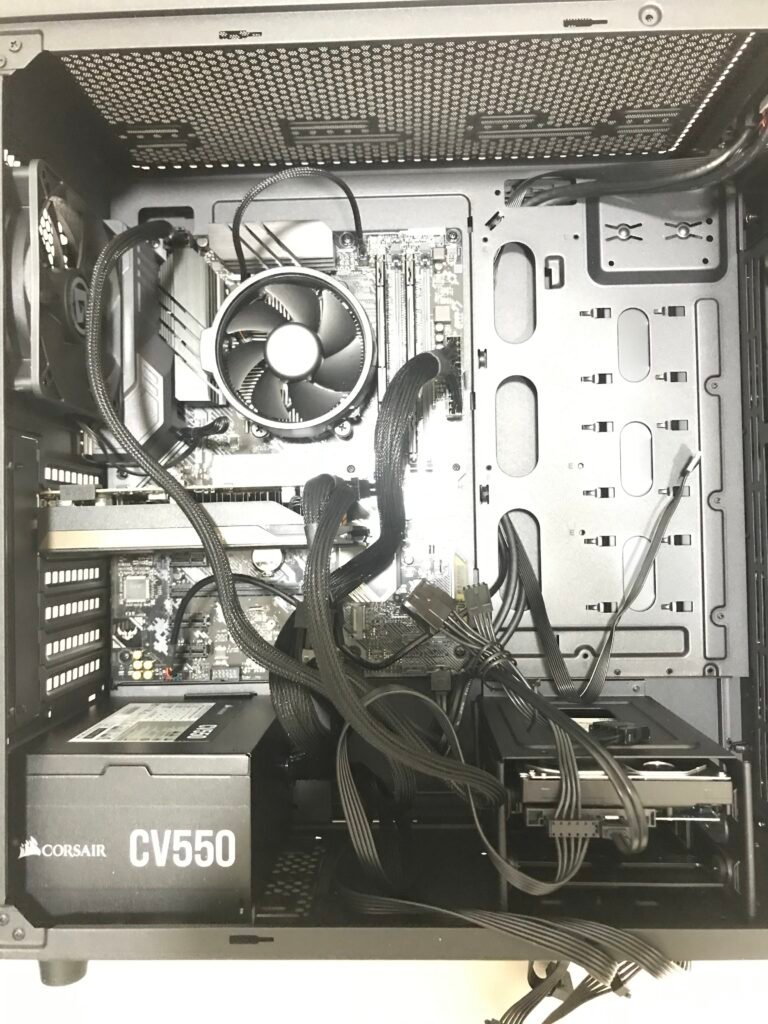 如何組裝自己心目中的電腦47-完成