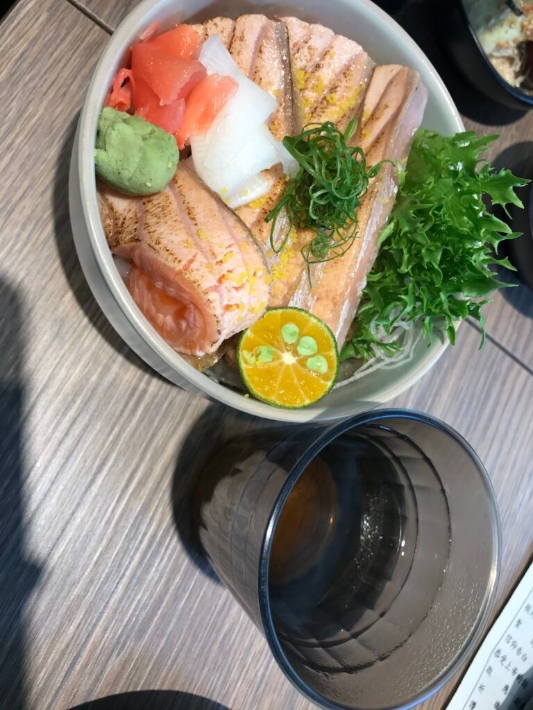 小鮨食事7-親子鮭魚丼