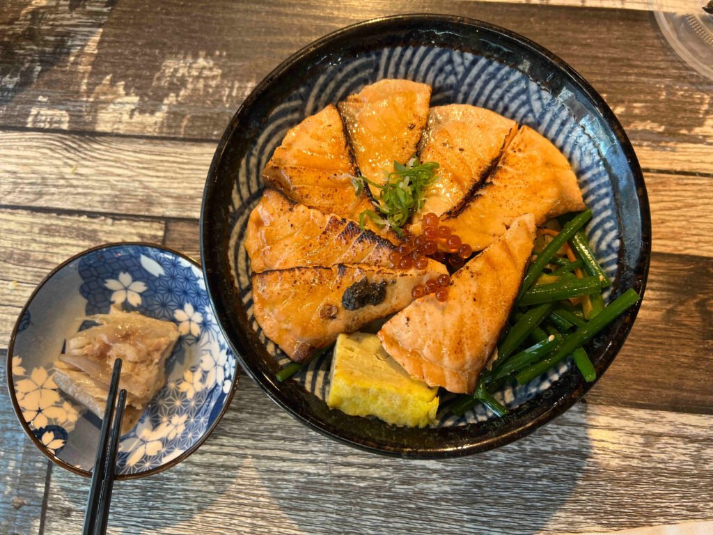 雜誌の壽司23-炙燒親子鮭魚丼